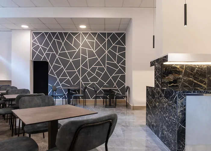 Western Revolution Hotel Rzym